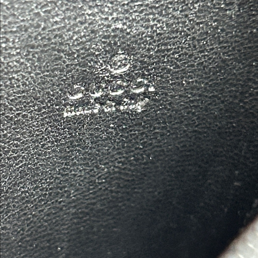 Gucci Authentic Case - Picture 4 of 16